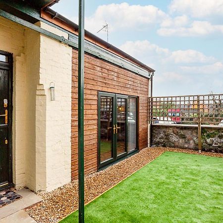 Byevo Oswestry Barn - Quirky Romantic Retreat Or Cosy Contractor Base Zewnętrze zdjęcie