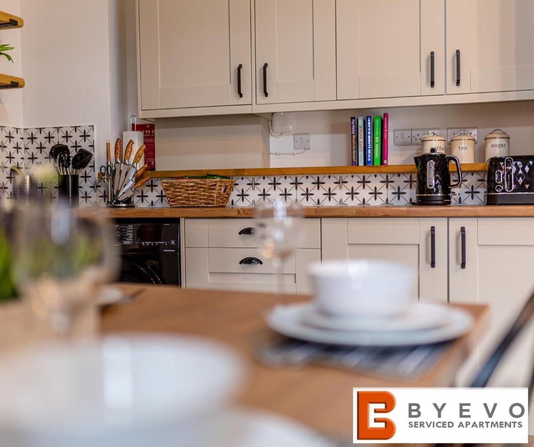 Byevo Oswestry Barn - Quirky Romantic Retreat Or Cosy Contractor Base Zewnętrze zdjęcie